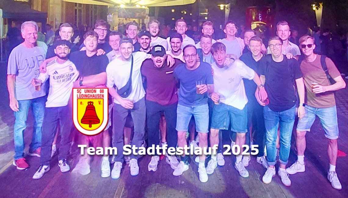 ..wenn die Borg nach rund zwölf Stunden besenrein an die Feiernden übergeben wird ...Stadtfestlauf: Seit 2002 dabei. Die Fußballer von Union.