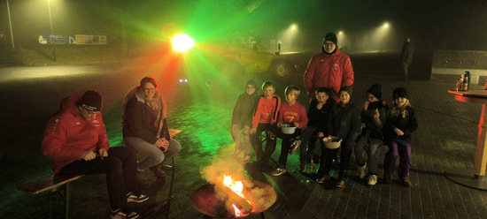 F1 Union Lüdinghausen Feuerkessel mit Stockbrot und Marshmallows