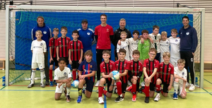 E Jugend SC Union 08 Lüdinghausen: Spontaner Hallenkick mit SuS Stadtlohn und neuen Bällen