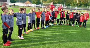Union Lüdinghausen F1 mit neuen Trikots. Auch von dieser Stelle, ein „fettes" Dankeschön an Sponsor Sebastian Hesse, Inhaber der Markant Tankstelle 